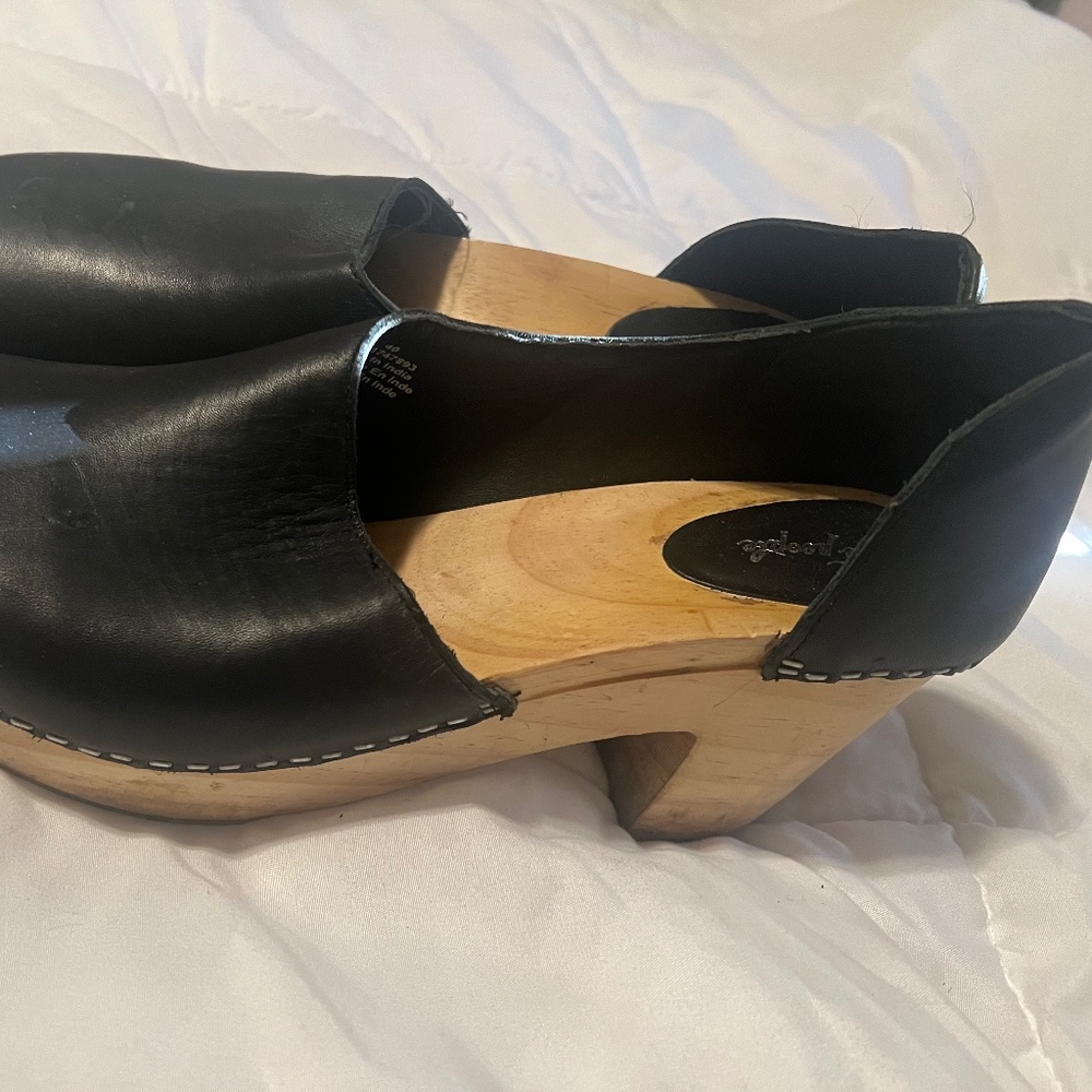 Free people clogs